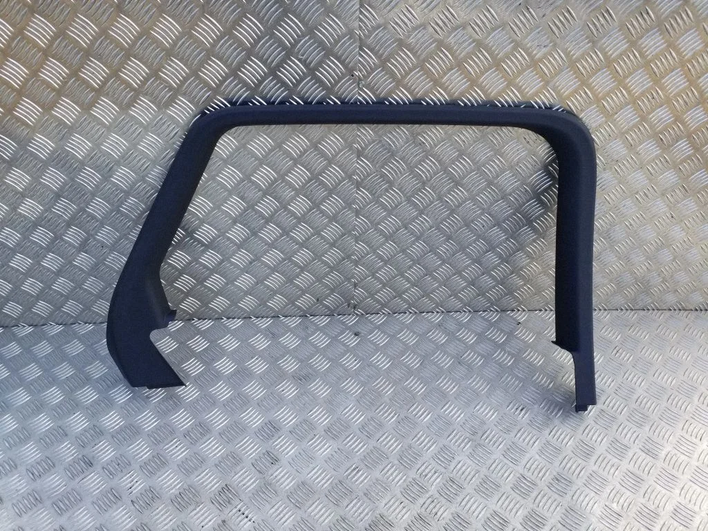 Other rear door trim element A2547370100