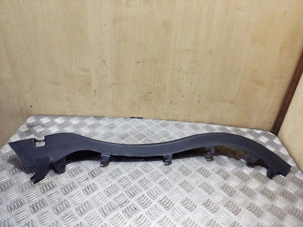 Other rear door trim element CPLA25684A