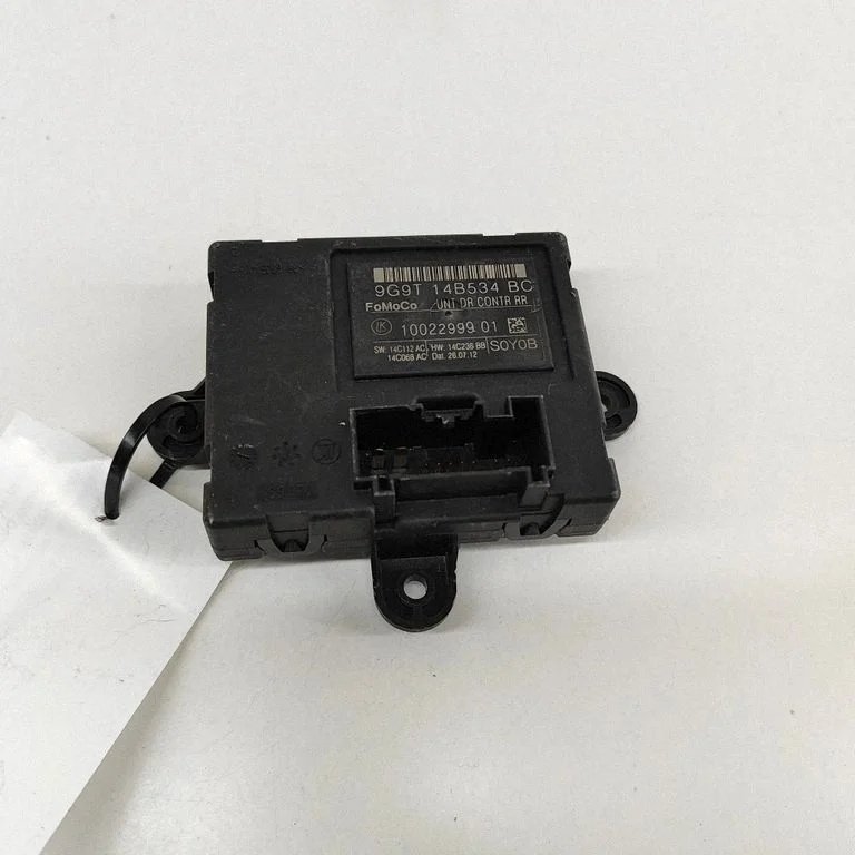 Durvju elektronikas vadības bloks – Volvo XC70 (2008-2013)