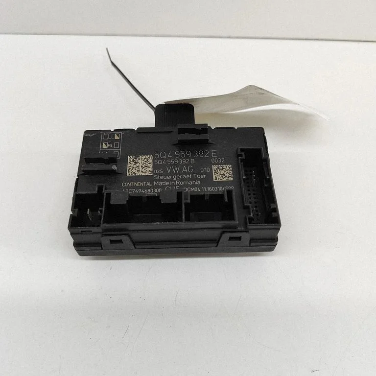 Durvju elektronikas vadības bloks 5Q4959392B