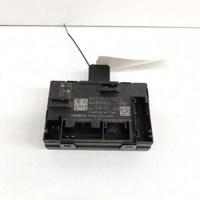 Durvju elektronikas vadības bloks 8K0959793Q