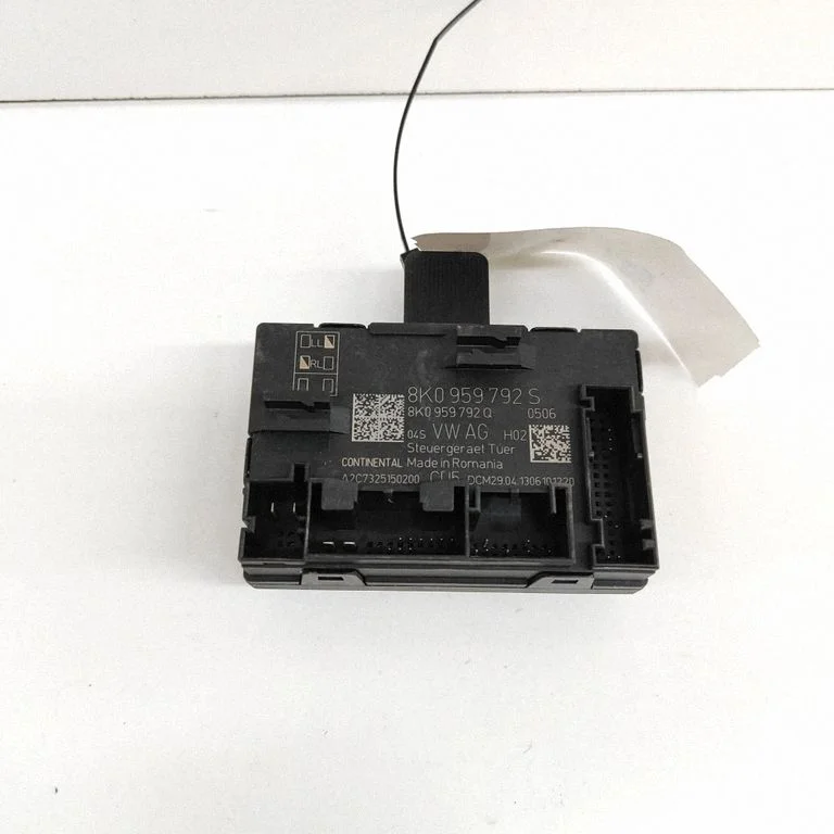 Durvju elektronikas vadības bloks 8K0959792Q