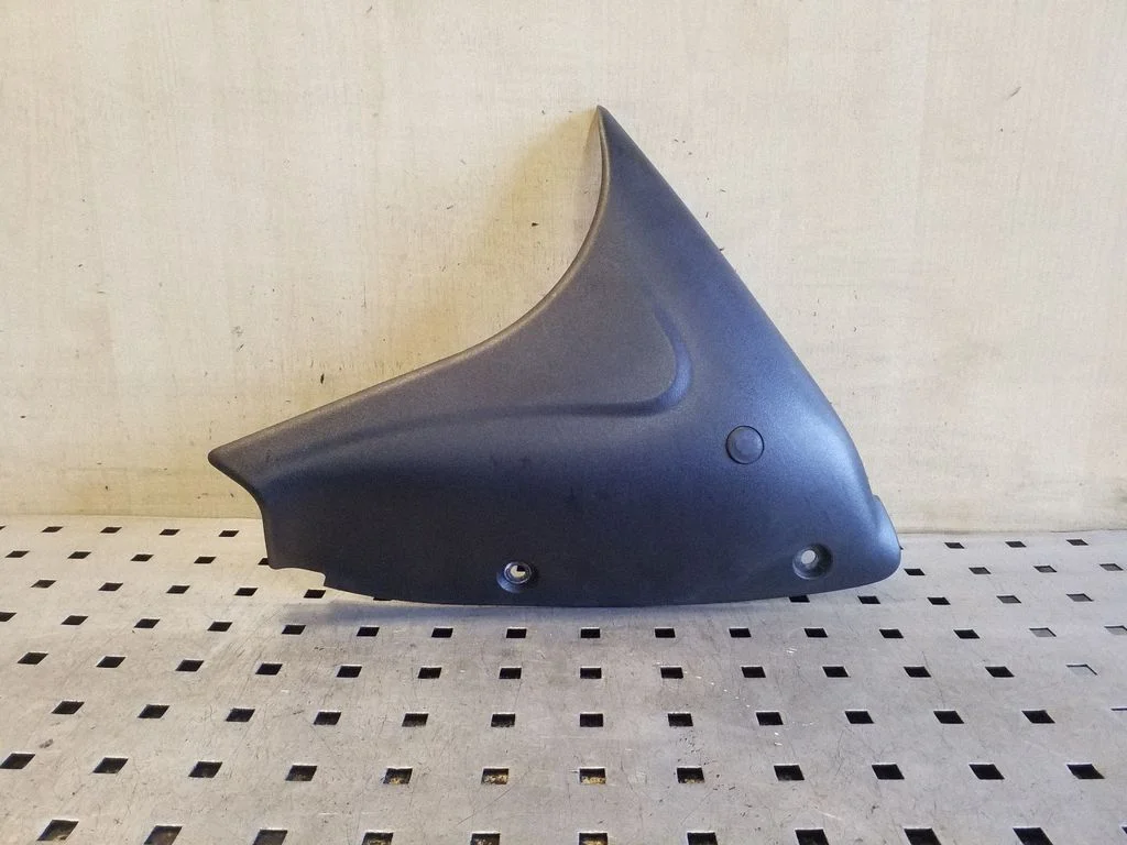 Other rear door trim element 9674191177