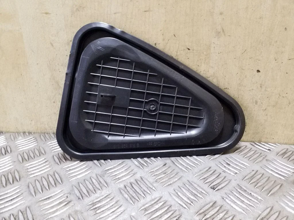 Other rear door trim element – Audi A4 Allroad B8 (2008-2016)