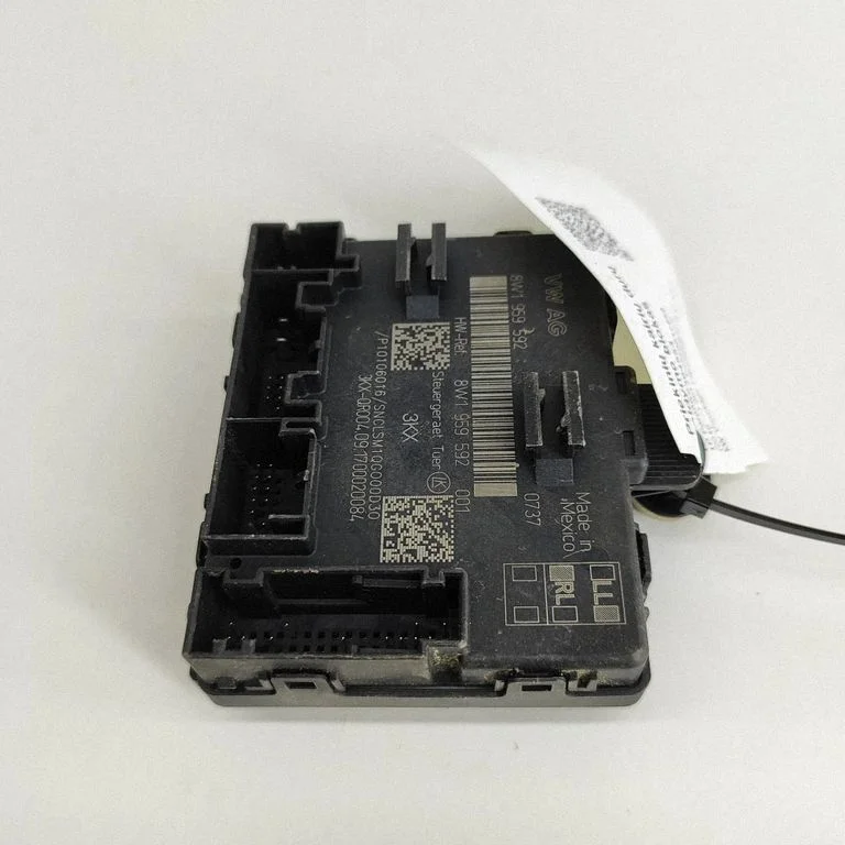 Durvju elektronikas vadības bloks 8W1959592