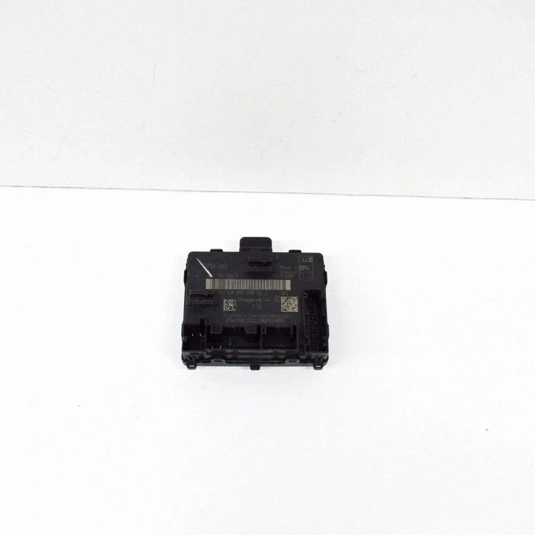 Durvju elektronikas vadības bloks P10338107