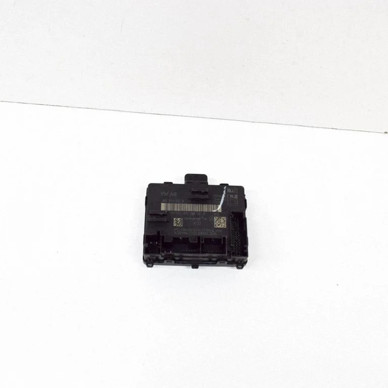 Durvju elektronikas vadības bloks P10338106