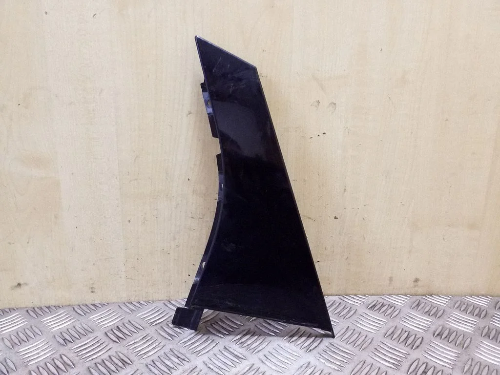 Muu tagumise ukse viimistluse osa – Ford Focus (2010-2017)