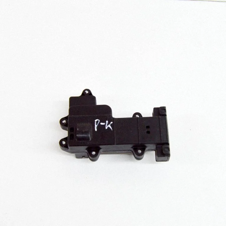 Durvju elektronikas vadības bloks 104535300B