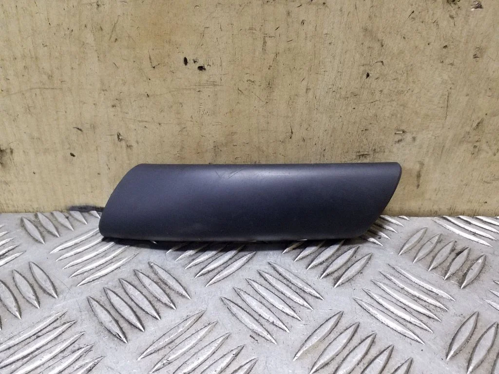 Muu tagumise ukse viimistluse osa – Subaru Outback (2004-2006)