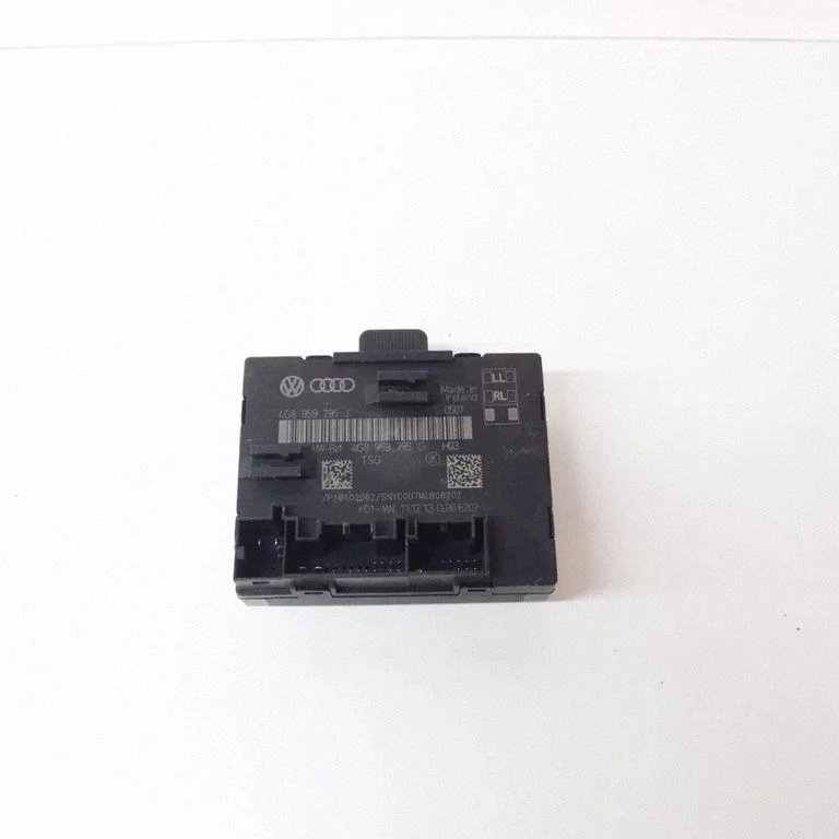 Durvju elektronikas vadības bloks 4G8959795G