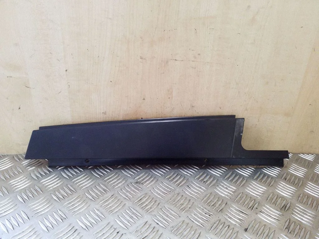 Other rear door trim element – BMW X1 E84 (2009-2015)