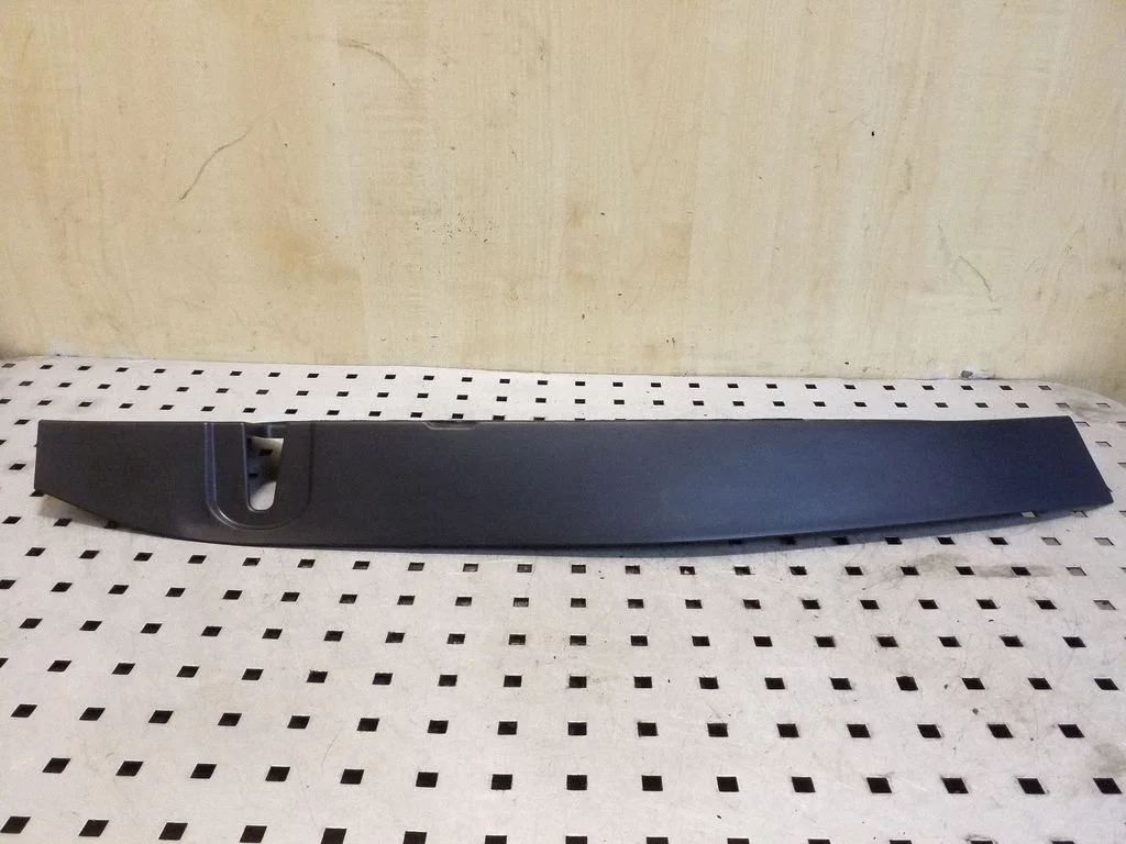 Other rear door trim element – Honda Accord (2008-2016)