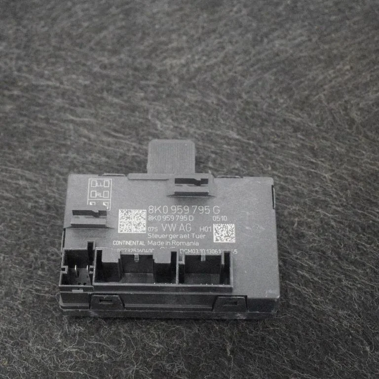 Durvju elektronikas vadības bloks – labā