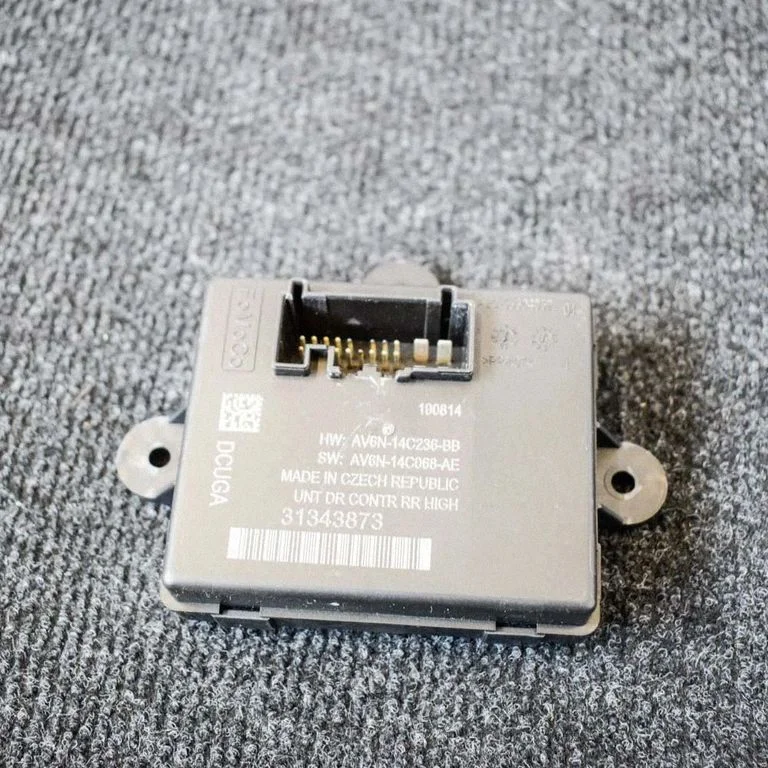 Durvju elektronikas vadības bloks – labā