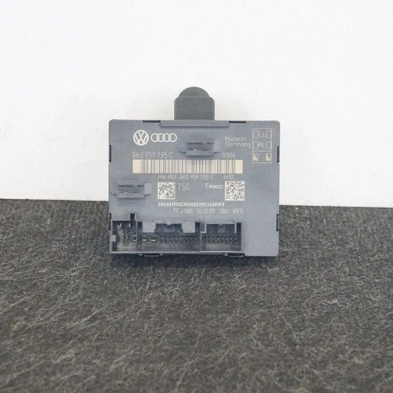 Durvju elektronikas vadības bloks 8K0959795C