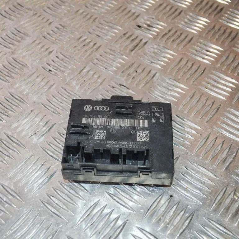 Door control unit/module – Audi A4 Allroad B8 (2008-2016)