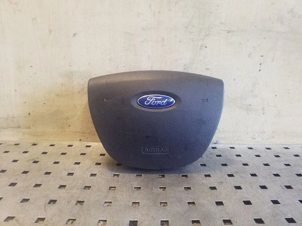 Steering wheel airbag – Ford Kuga I (2008-2012)
