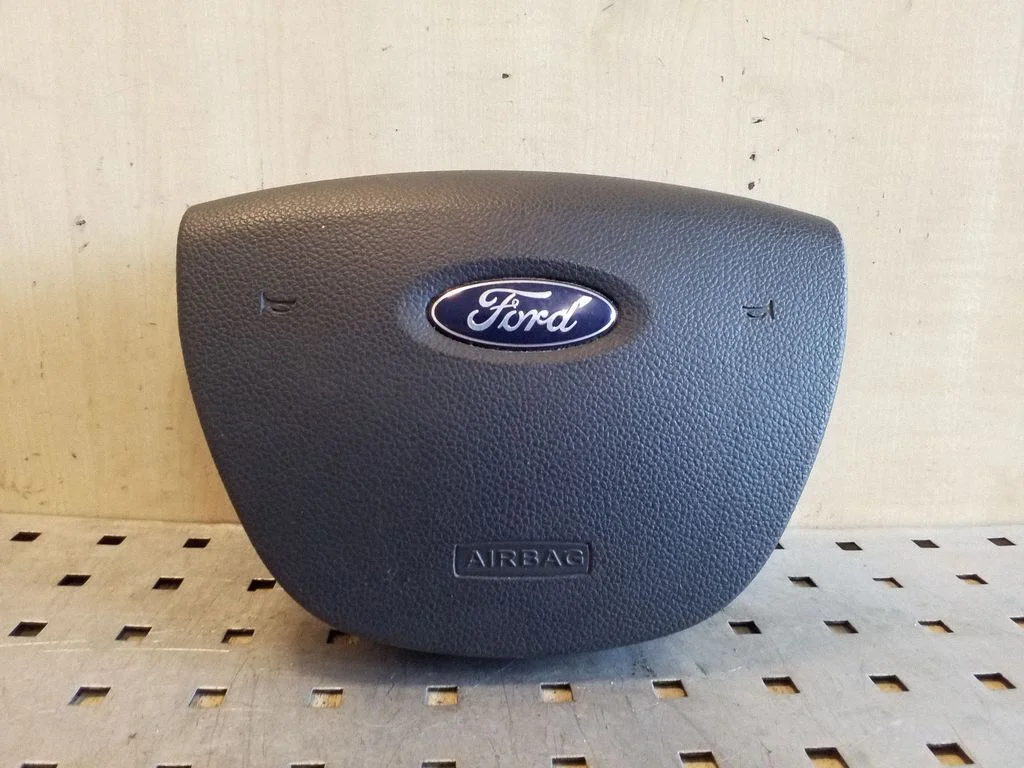 Steering wheel airbag – Ford Kuga I (2008-2012)
