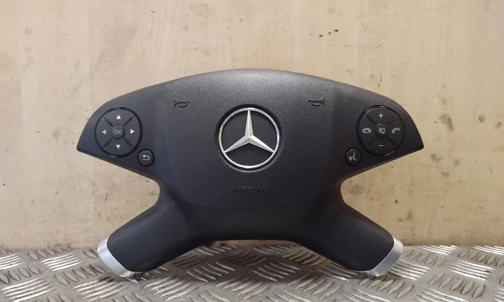 Steering wheel airbag – Mercedes-Benz E-Class W212 (2009-2016)
