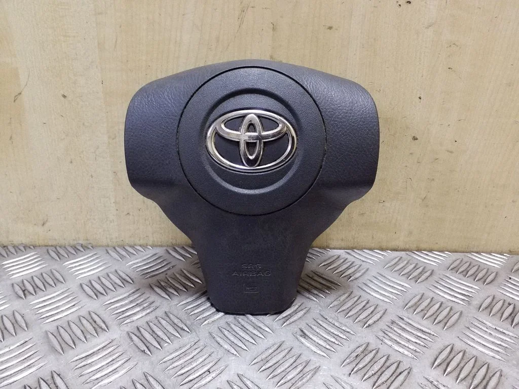Steering wheel airbag
