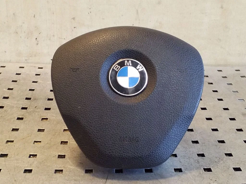 Steering wheel airbag – BMW 3 Series F30 F35 F31 (2012-2018)
