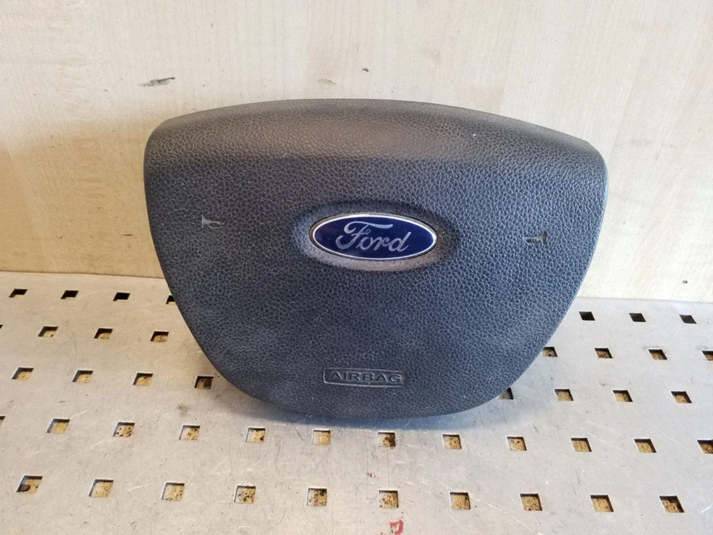 Steering wheel airbag – Ford Kuga I (2008-2012)