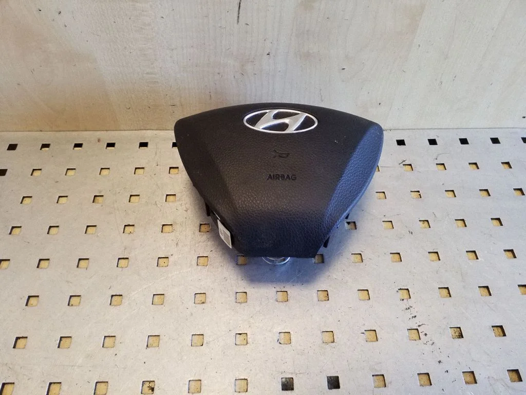 Steering wheel airbag – Hyundai i40 (2011-)