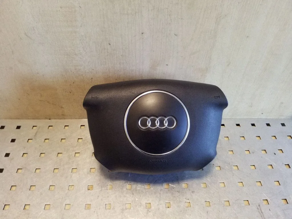 Steering wheel airbag – Audi A4 S4 B6 8E 8H (2001-2005)