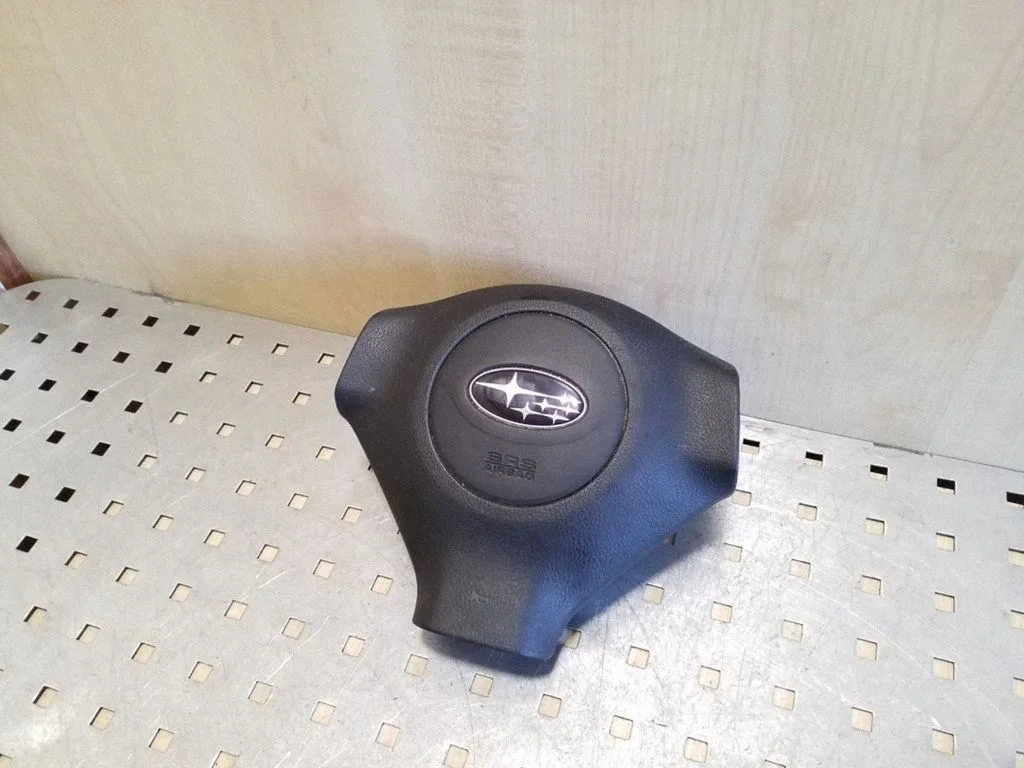 Steering wheel airbag – Subaru Outback (2004-2006)