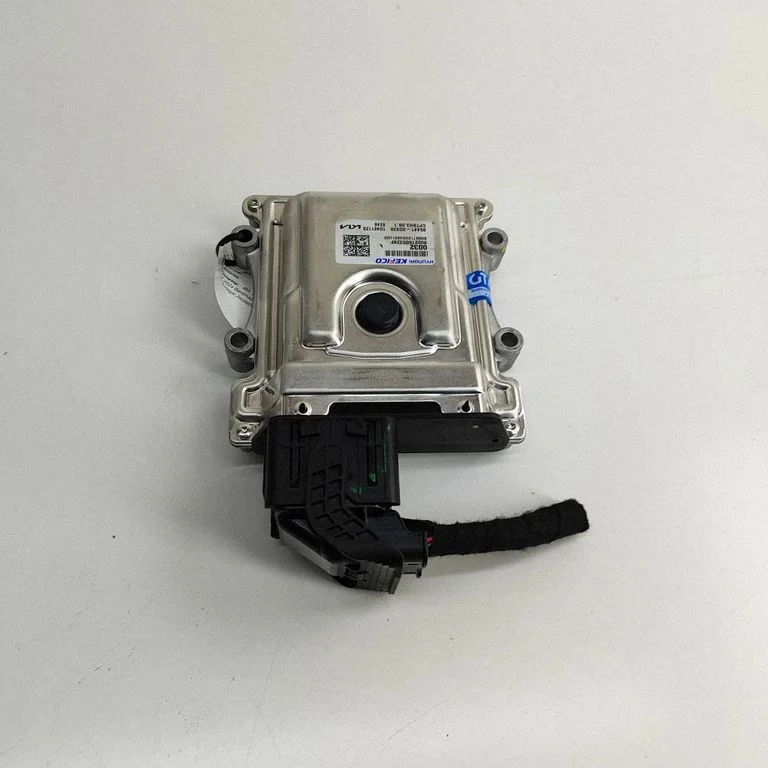 Pārnesumkārbas vadības bloks 954413D330
