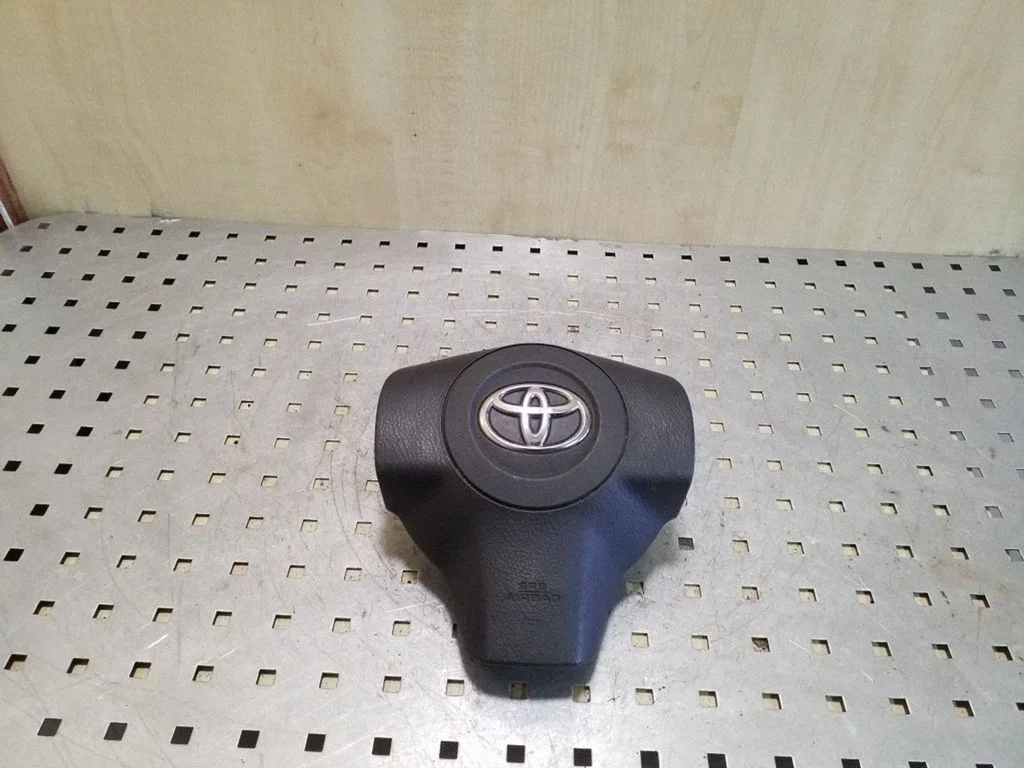 Steering wheel airbag – Toyota RAV 4 (XA30) (2006-2016)
