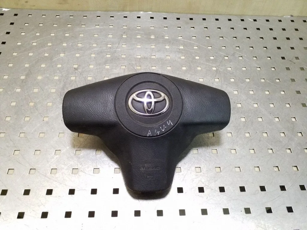 Steering wheel airbag – Toyota RAV 4 (XA30) (2006-2016)