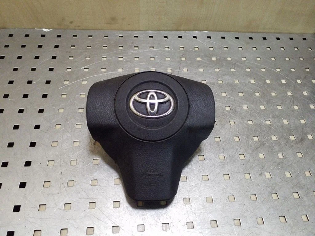 Steering wheel airbag – Toyota RAV 4 (XA30) (2006-2016)