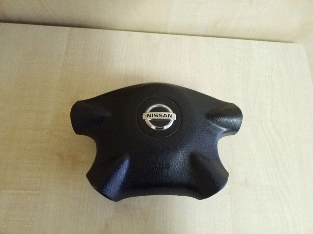 Steering wheel airbag