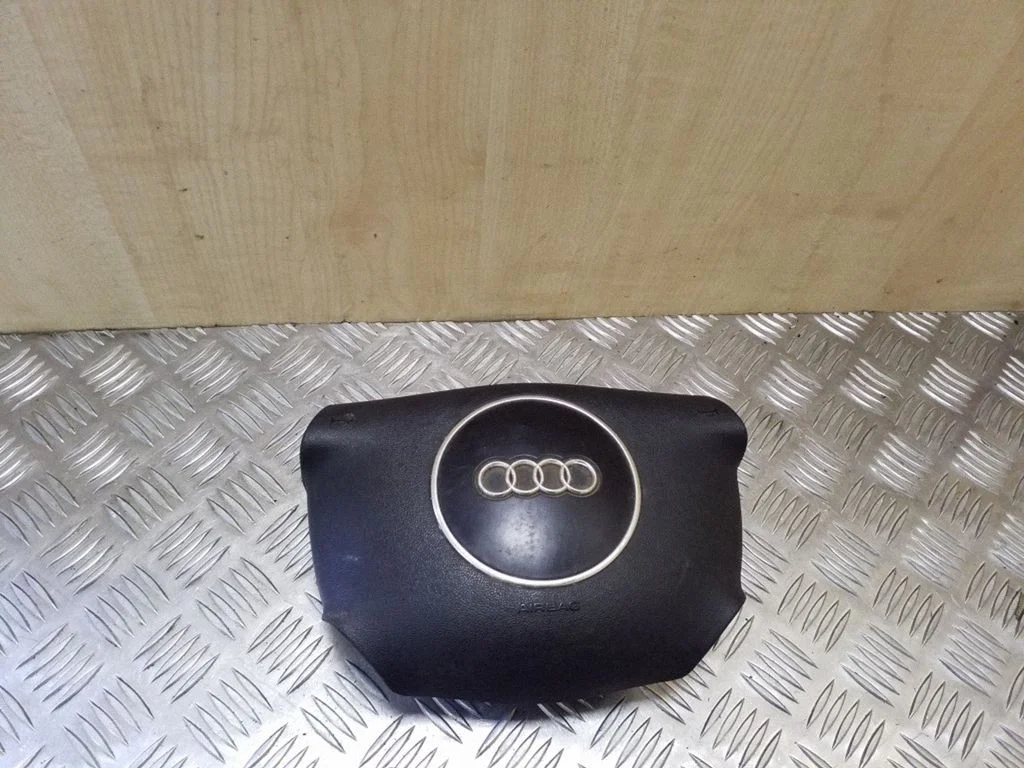 Steering wheel airbag