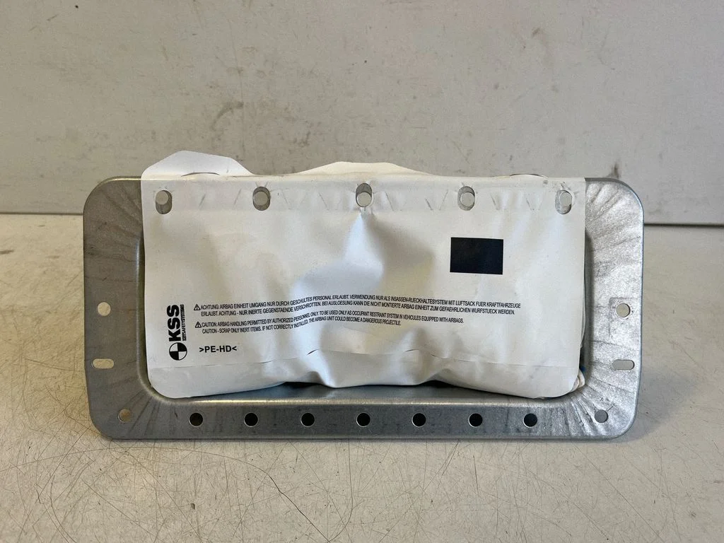 Passenger airbag – BMW X6M F86 (2015-2018)