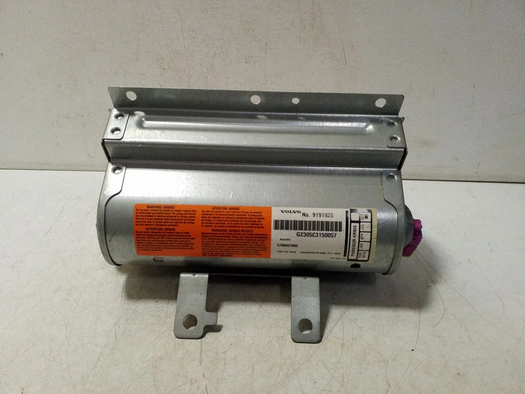 Kõrvalistuja turvapadi 570603700G
