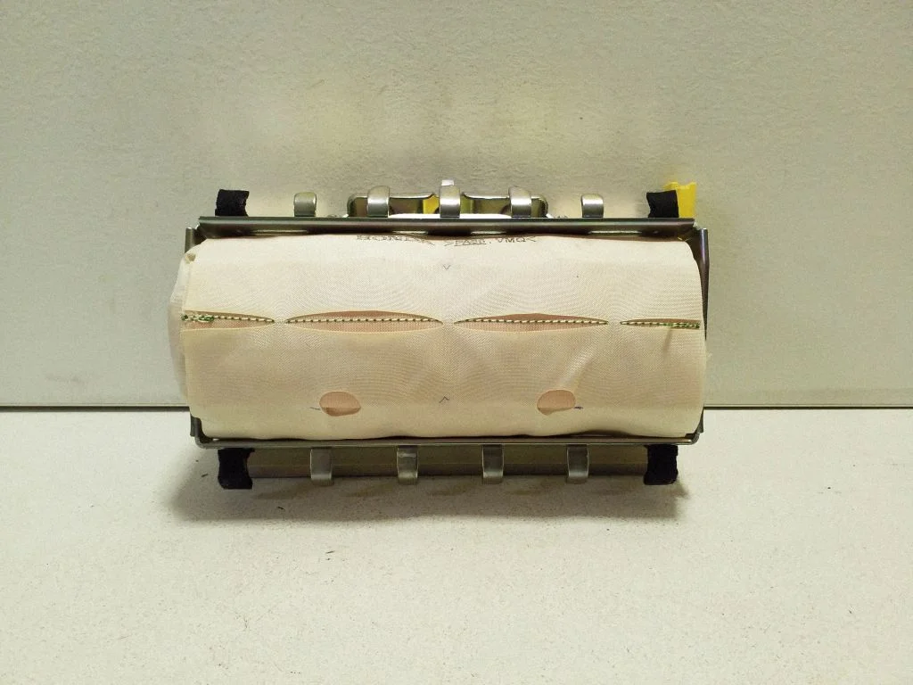 Kõrvalistuja turvapadi 77850T1GE811