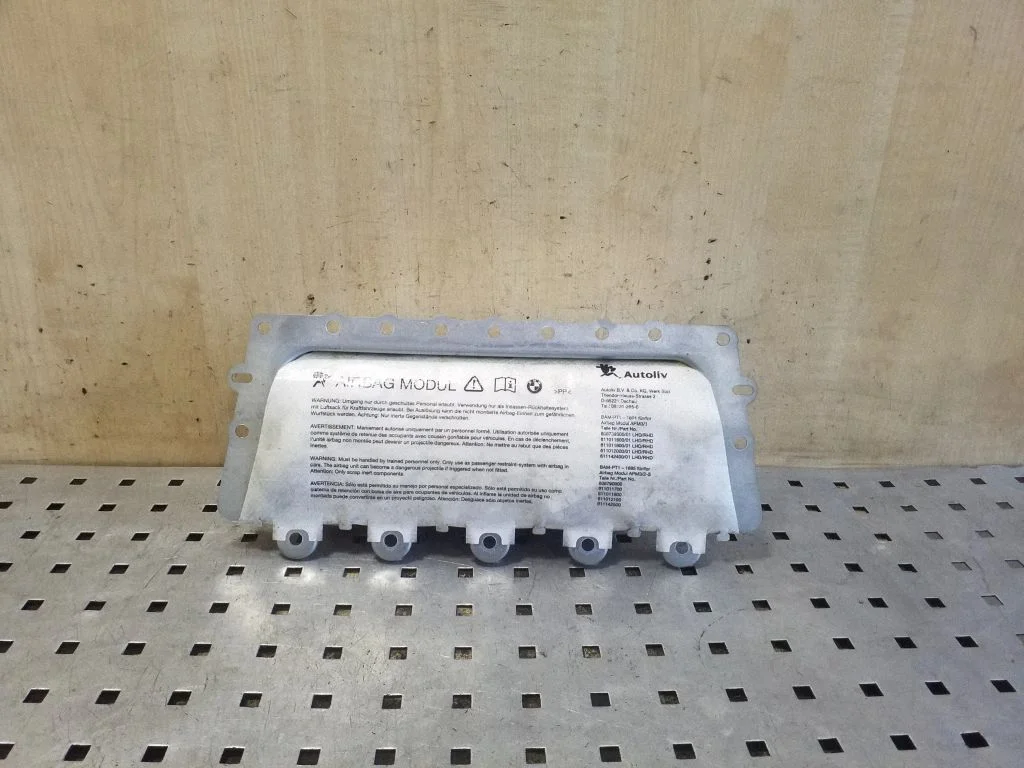Passenger airbag – BMW 5 Series F10 F11 (2009-2016)