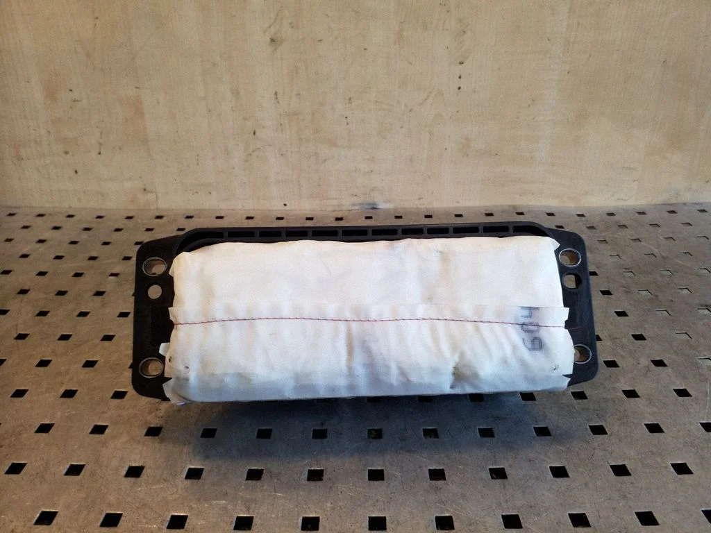 Passenger airbag 4G0880204A