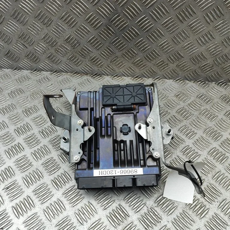 Engine control unit/module 8966660X40