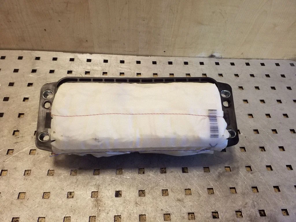 Passenger airbag 4G8880204E