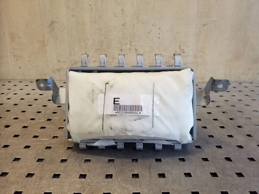 Passenger airbag BAMPT11089