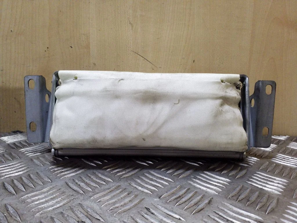 Passenger airbag 7L0880202