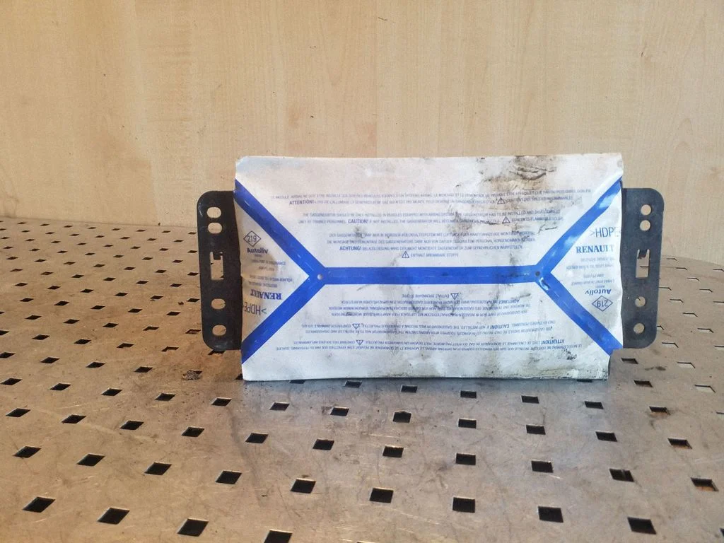 Passenger airbag 8200230385C