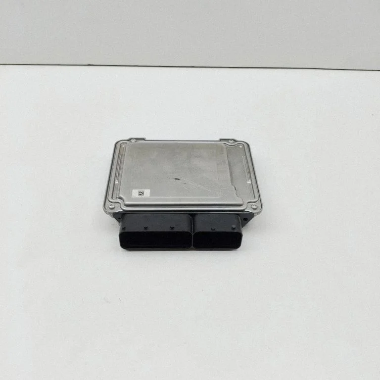 Dzinēja vadības bloks 0261S21433