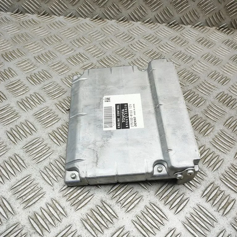 Engine control unit/module 2751008122 – Lexus LS UCF30 (2001-2007)