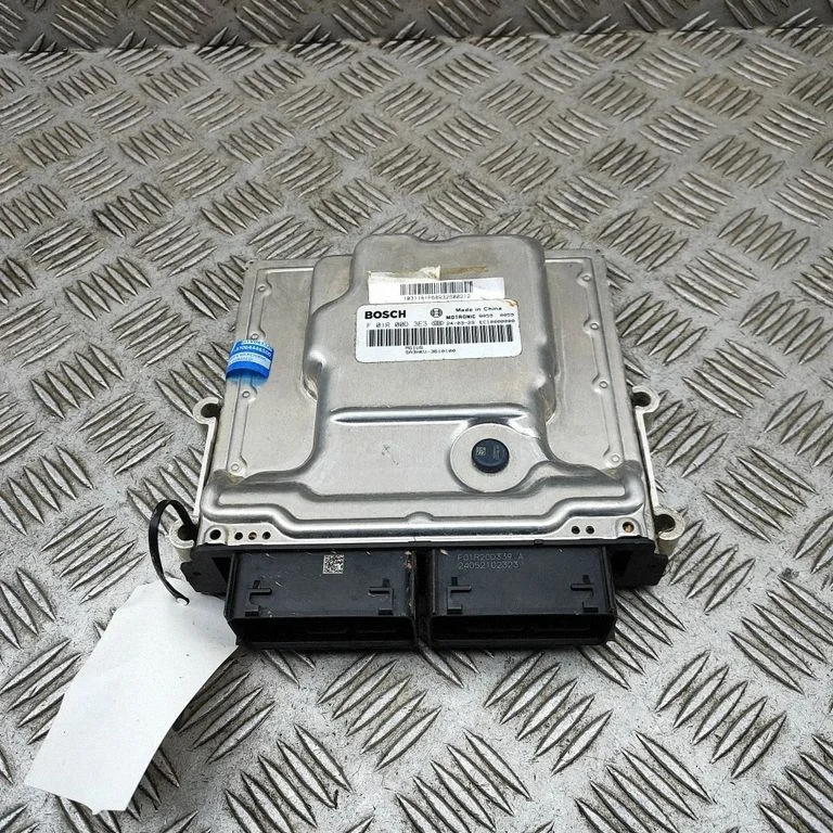 Engine control unit/module SA3HKU3610100