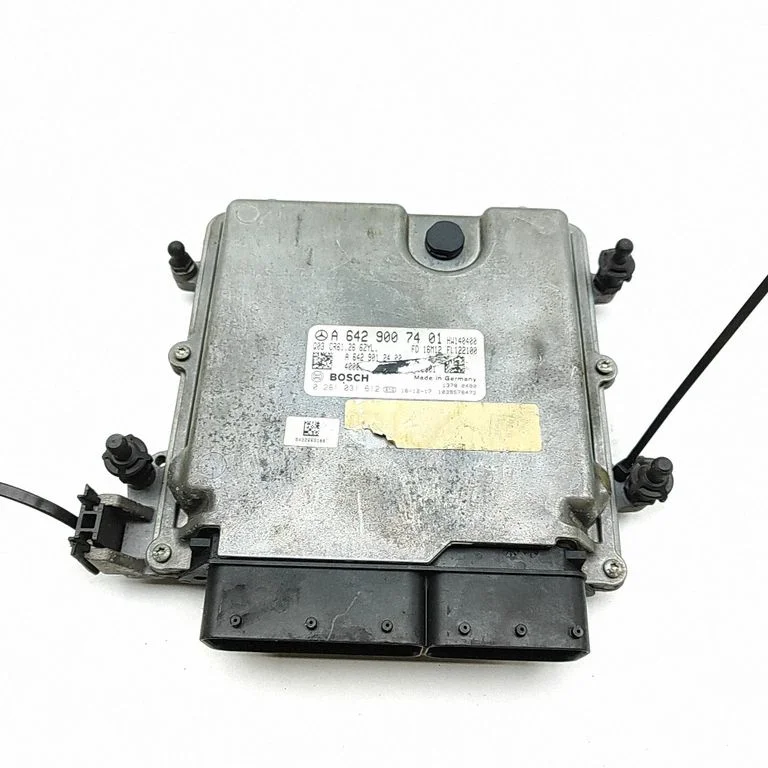 Dzinēja vadības bloks A6429012400
